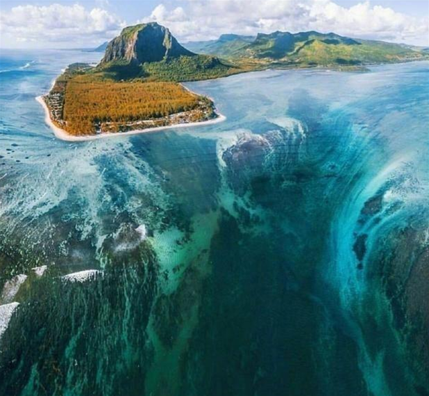 丹麦海峡 海底特大瀑布 陆地瀑布见得多, 世界上最高的海底瀑布见过